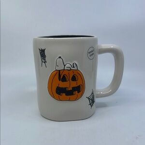 Rae Dunn X Peanuts Holloween Pumpkin Mug Snoopy.